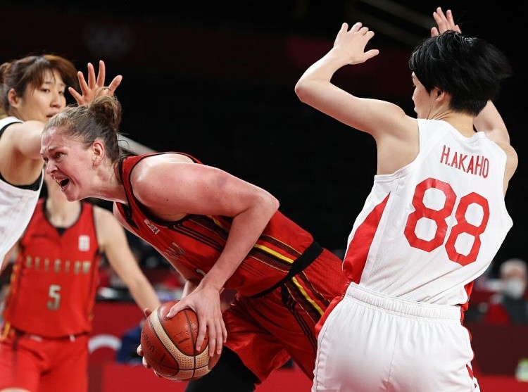 莱万：失去袖标很难过，但感受到了球迷的爱；不恨普罗别日（莱万：失去队长袖标虽难过，却感受到球迷的爱；对普罗别日无怨）