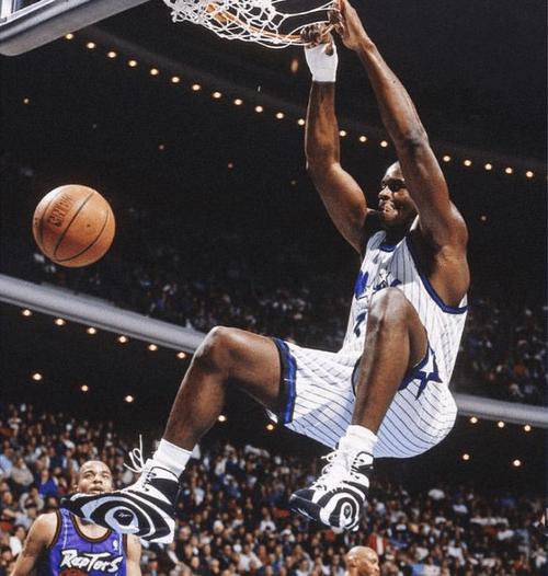 洲际杯半场：德阿拉斯凯塔、桑切斯破门，蓝十字1-1弗拉门戈（洲际杯半场战报：德阿拉斯凯塔、桑切斯各入一球，蓝十字1-1弗拉门戈）