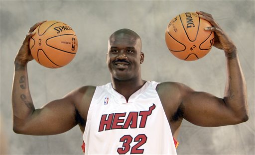 总价超百万!国羽世界冠军夫妇一周连办三场婚礼,将合体登跨年晚会（一周三场婚礼耗资逾百万元，国羽世界冠军伉俪将携手亮相跨年晚会）