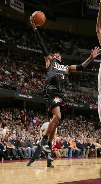 安永佳港队回来状态爆棚，一分钟进球？！新鹏城什么...（安永佳港队复出状态拉满，开场一分钟闪击！新鹏城如何招架？）