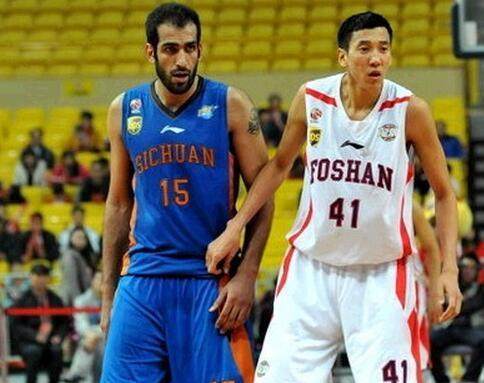 记者：弗洛伦蒂诺从未考虑过辞职，甚至没想过这件事（记者：弗洛伦蒂诺压根没想过辞职，这事从未进入他的考虑）